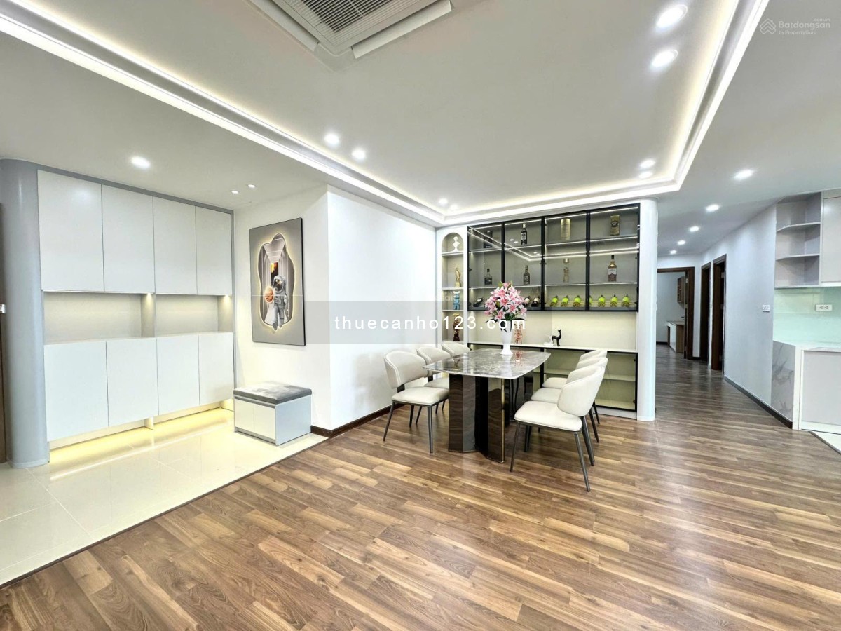 Cho thuê căn góc siêu đẹp 3 ngủ 123m2 Full Nội Thất Như Ảnh tại GOLDMARK CITY