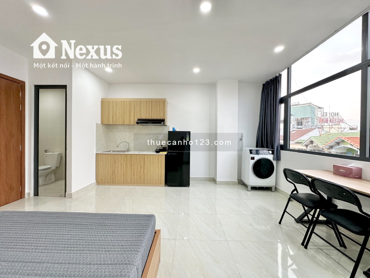 Trống căn hộ ban công – Ngay chân Metro Thảo Điền, Quận 2.