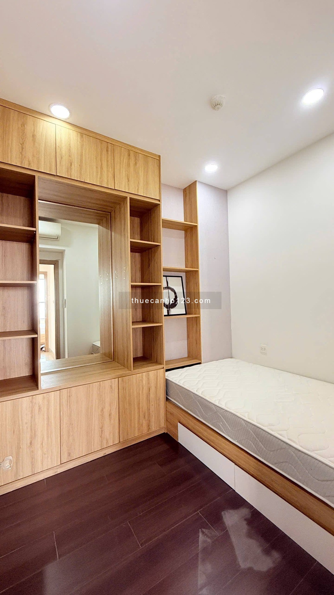 Trống sẵn cho thuê 2PN 1WC The Sun Avenue nhà đẹp