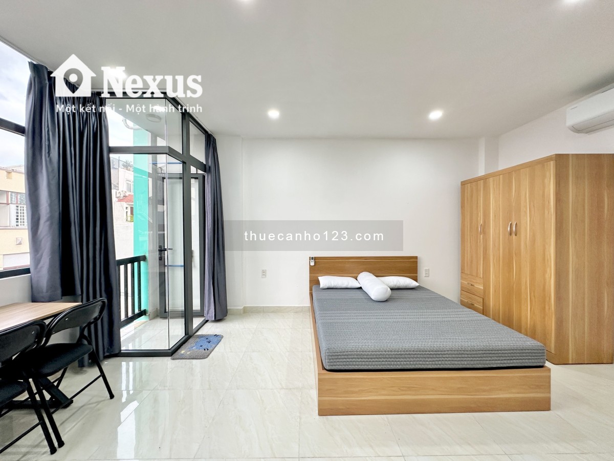 Trống căn hộ ban công – Ngay chân Metro Thảo Điền, Quận 2.