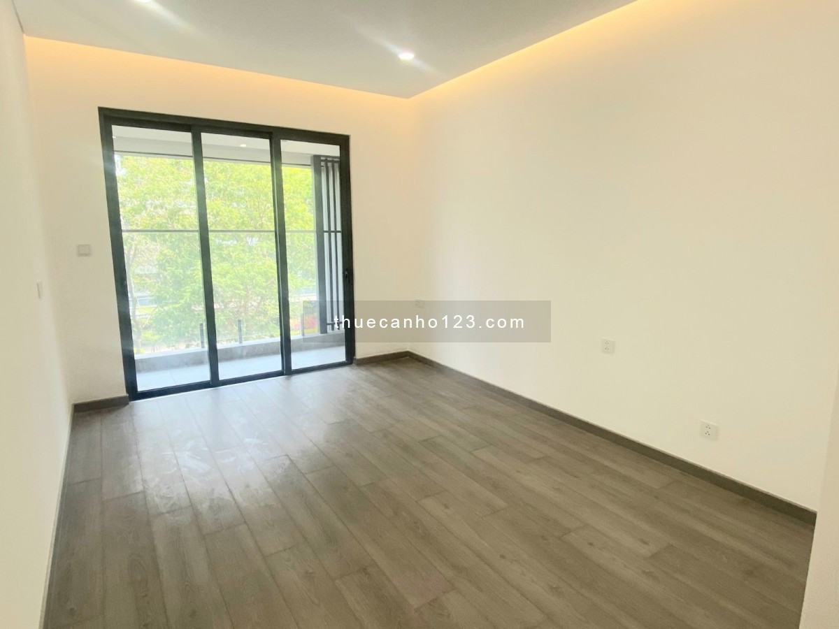 Cho thuê Sky Villa 2PN, 2WC, 160m2 xe hơi chạy lên tận nhà, giá 22tr/ tháng, NTCB Celadon City