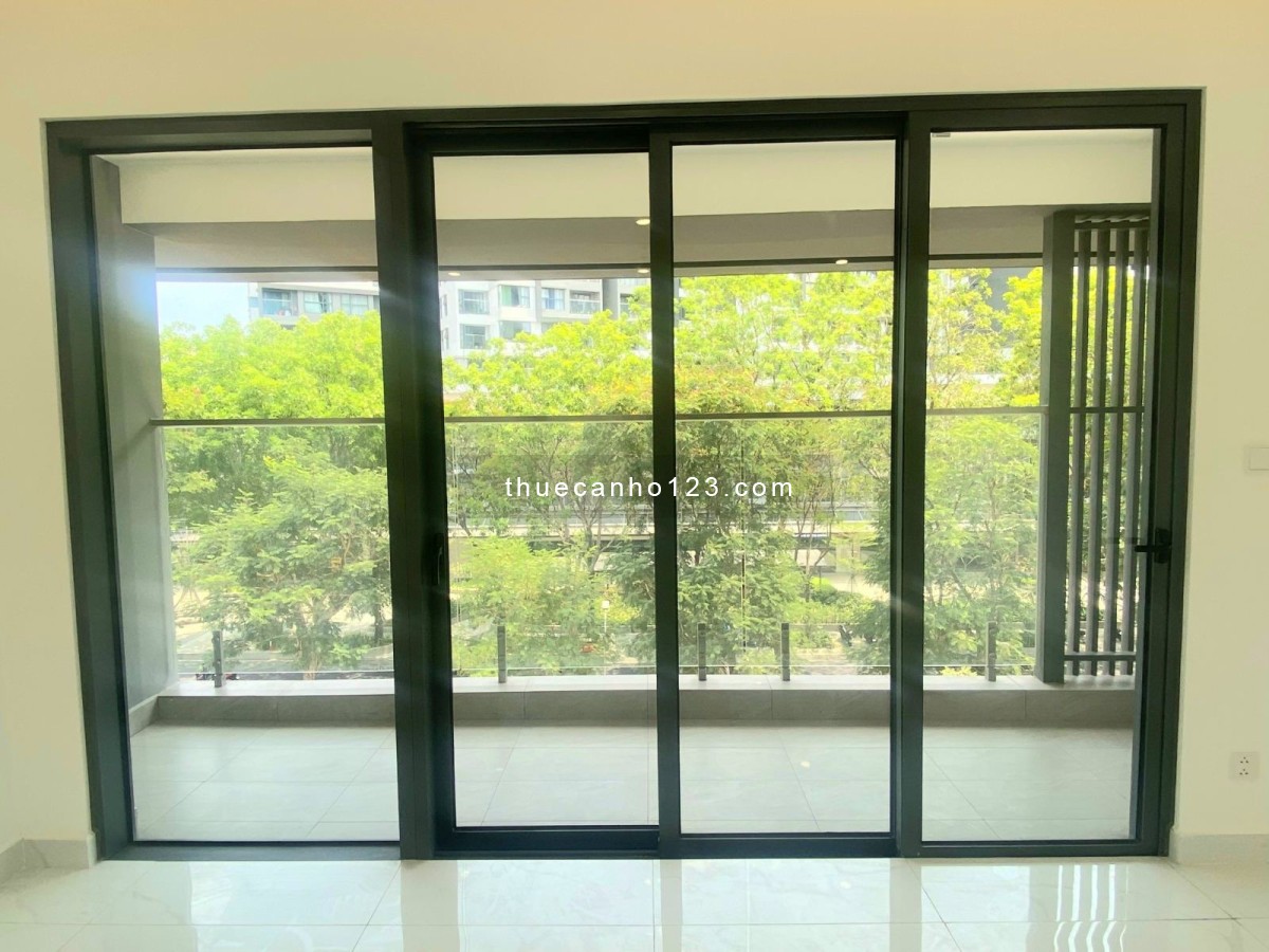 Cho thuê Sky Villa 2PN, 2WC, 160m2 xe hơi chạy lên tận nhà, giá 22tr/ tháng, NTCB Celadon City