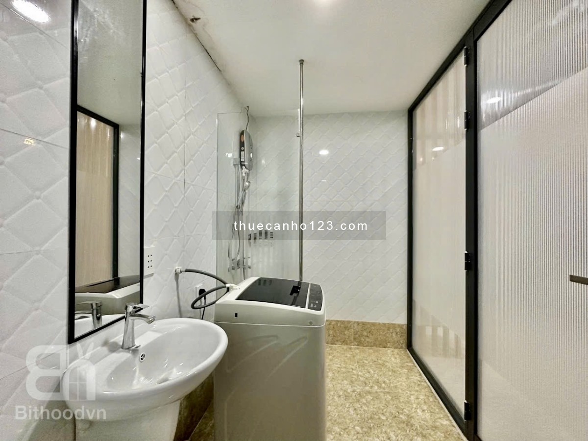 Balcony 1PN Thang Máy_Máy Giặt Riêng_Free Dọn Phòng Gần Landmark81_Metro Ba Son_Quận  Bình Thạnh