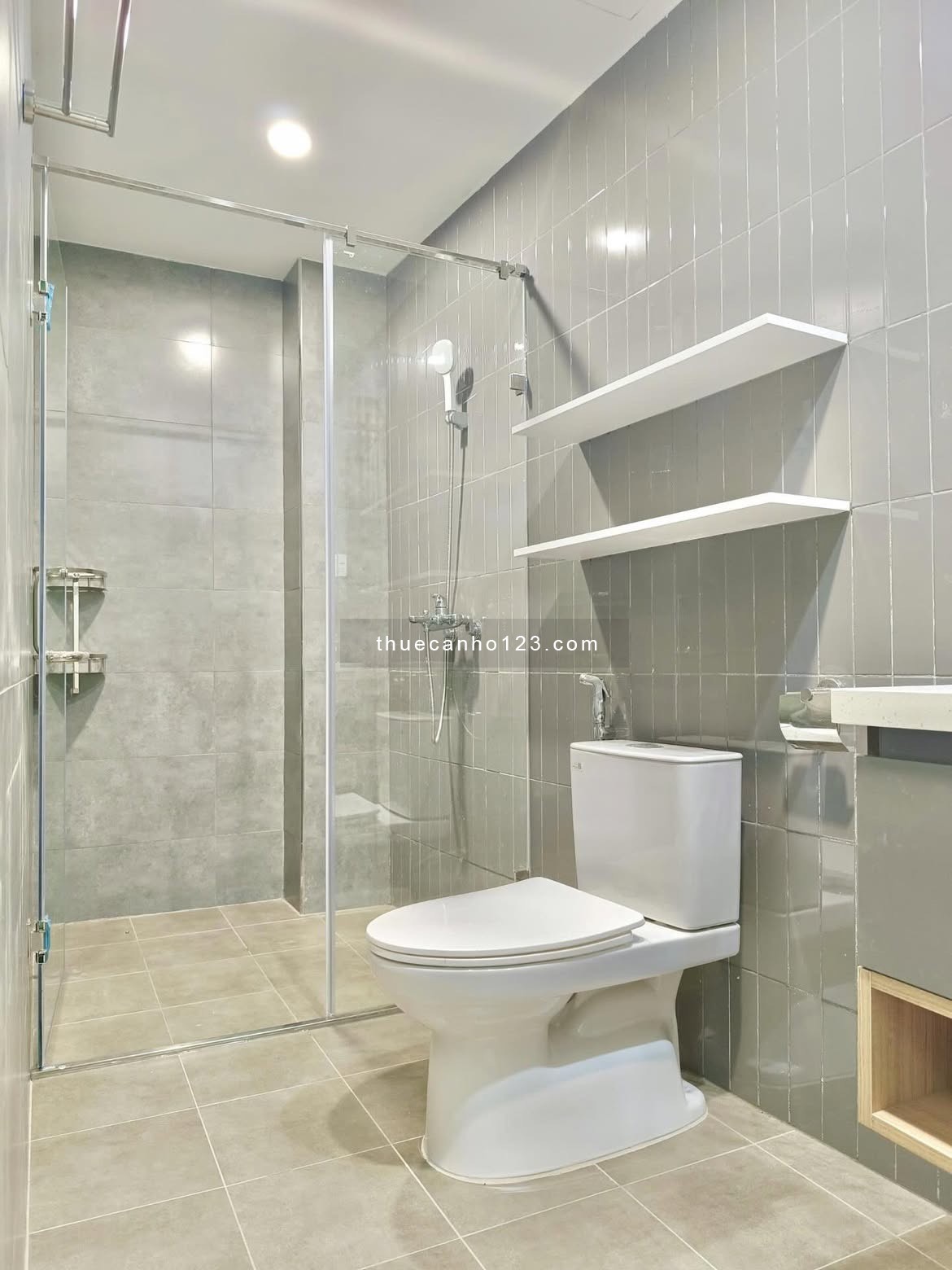 Cho thuê căn hộ Duplex Tân Bình gần sân bay, Etown, Vincom