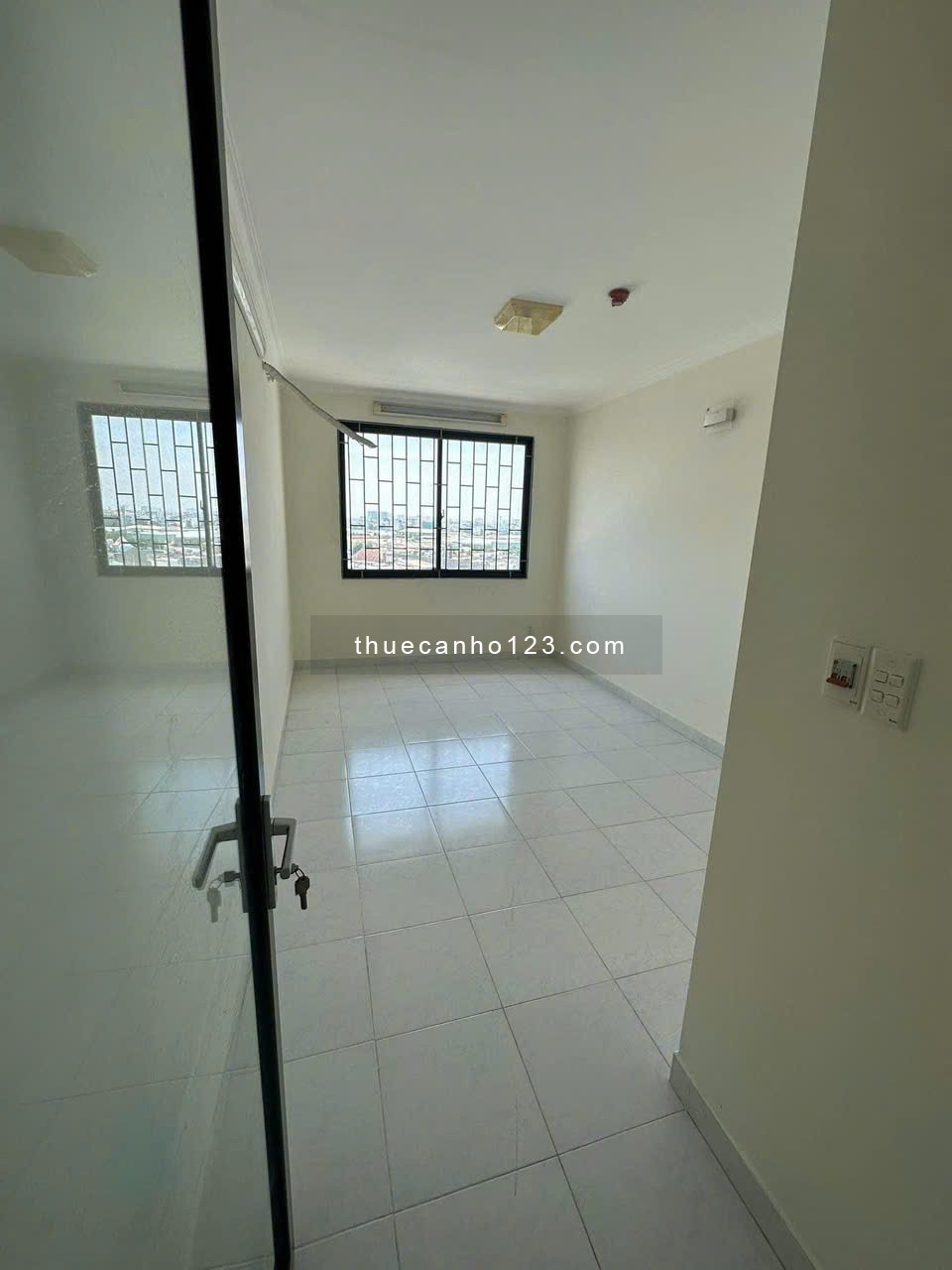 Chung cư Phú Thạnh, Nguyễn Sơn, TP: 7tr/th, 50m2, nhà mới, 1p ngủ