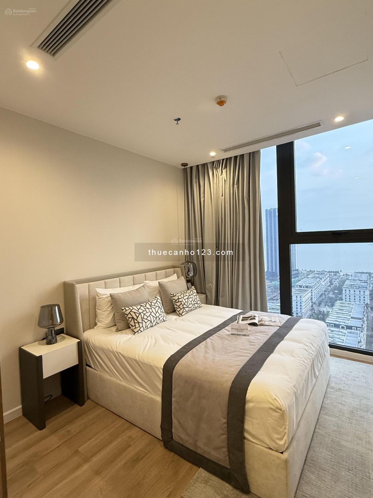 Cần cho thuê gấp căn hộ 2-3 phòng ngủ full đồ Imperia Garden