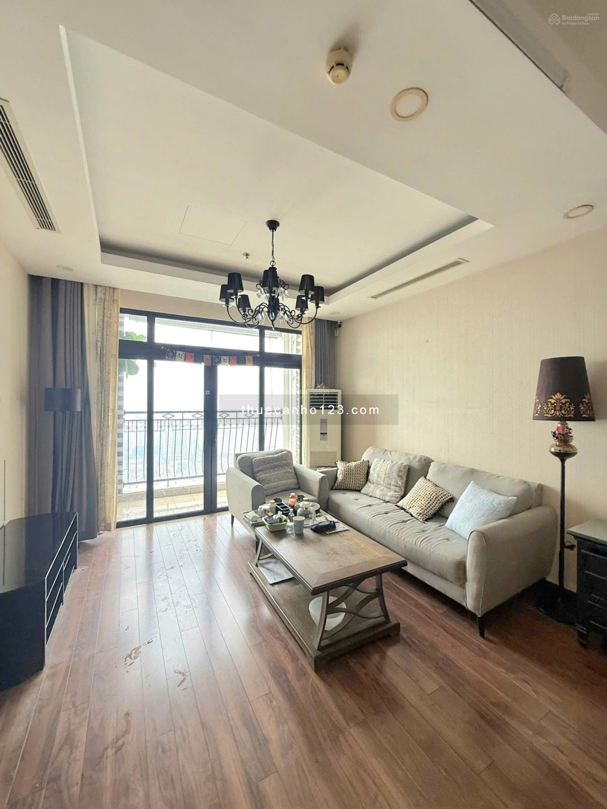 Cho thuê căn hộ 2PN tại chung cư Royal City - Full nội thất về ở ngay - 20tr/tháng
