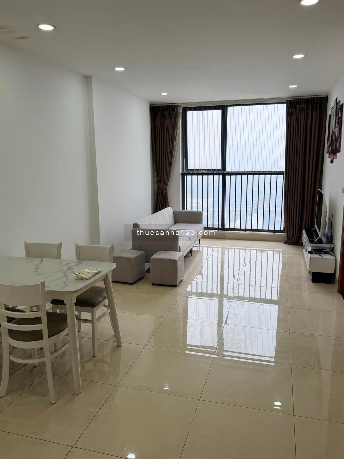 Cho thuê 2PN – 2VS chung cư 282 Nguyễn Huy Tưởng