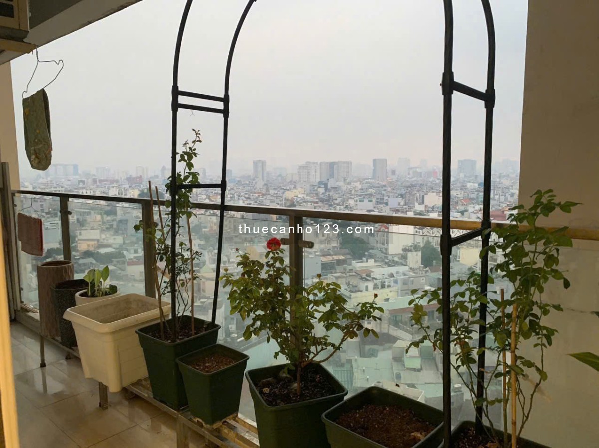 Giá 15tr5/th, 110m2, 3PN, 2WC, Nội thất, C/c Oriental, Âu Cơ, TPhú.