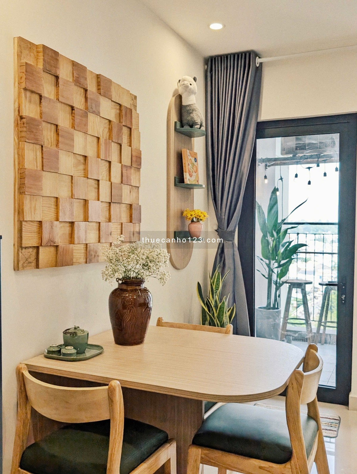 Căn hộ Studio 30,9m2 Full nội thất Luxury - Tầng trung, View nội khu.