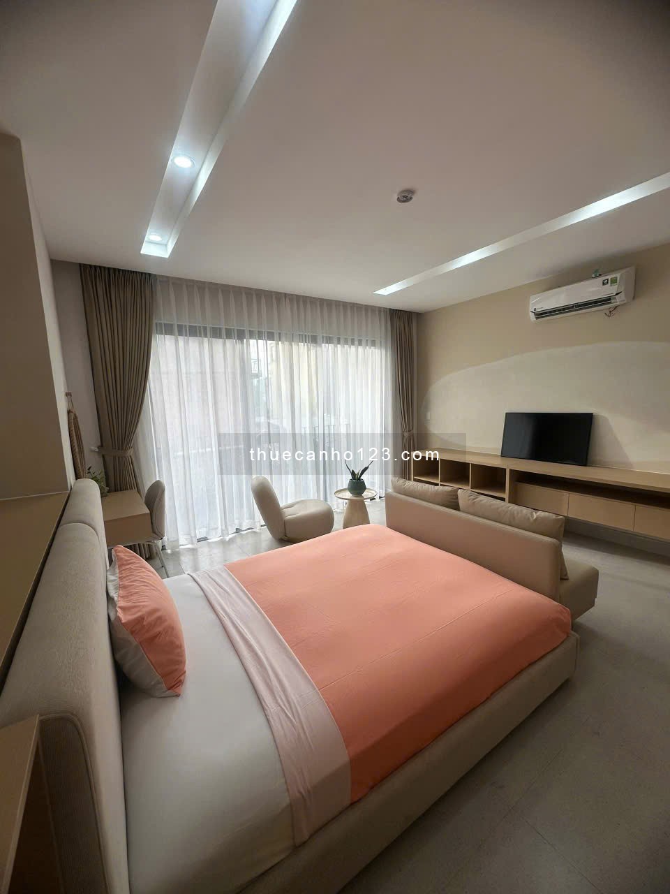 Studio Ban Công Xanh Mát - Vị trí Trần Xuân Soạn Q7, Thuận tiện qua Q1/Q4, Diện Tích 40m2