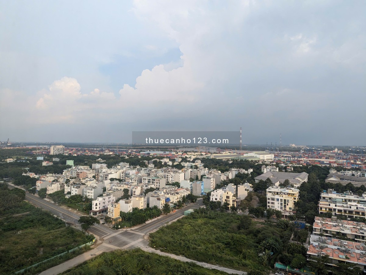 2pn-2Wc, Full nội thất, căn góc, lầu 18, view sông và cảng.