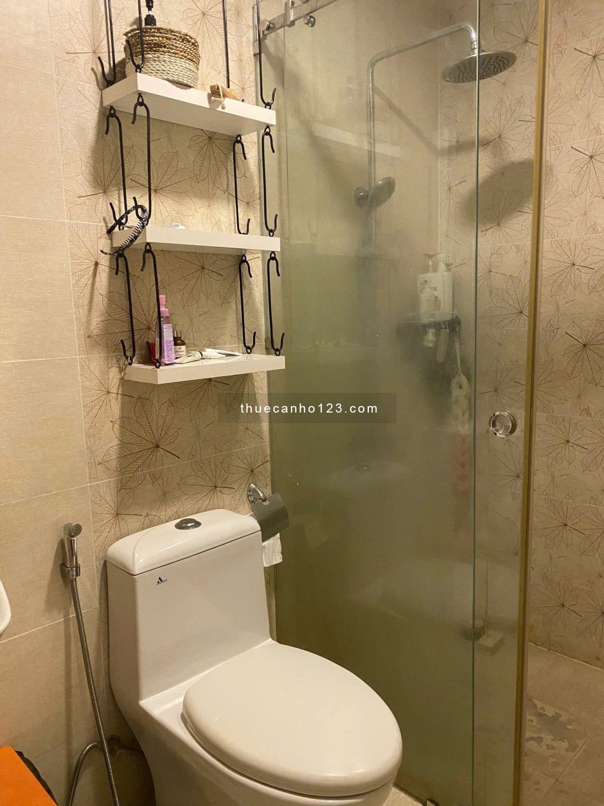 Chung cư Oriental, Âu Cơ, TP: 3p ngủ, 110m2, đầy đủ NT, 15tr/th, Căn góc.