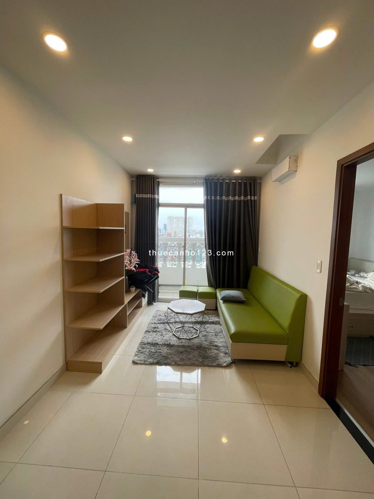 Chung cư Carillon 1, Hoàng Hoa Thám, 50m2, 1PN, Nội thất, 11tr/th.