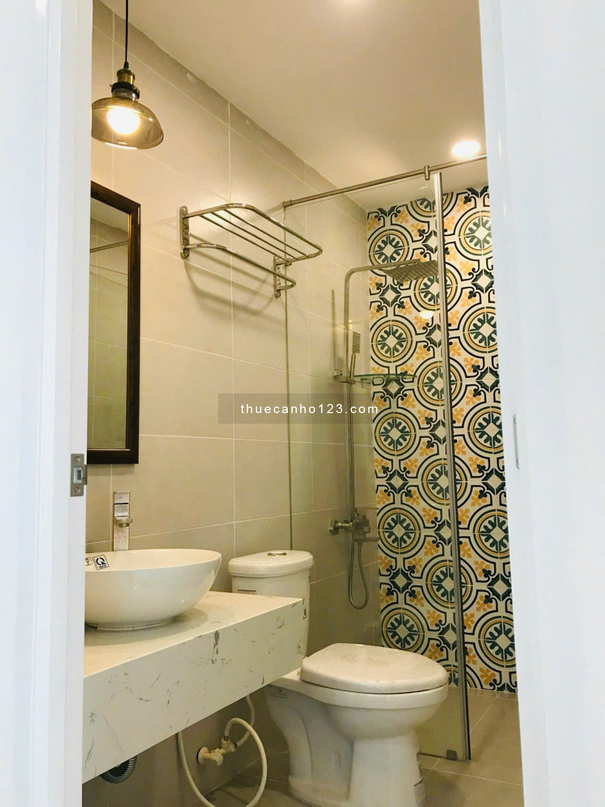  CHO THUÊ CĂN HỘ LUCKY PALACE – LP1 – 50 PHAN VĂN KHOẺ QUẬN 6 Diện tích rộng – 2PN, 2WC