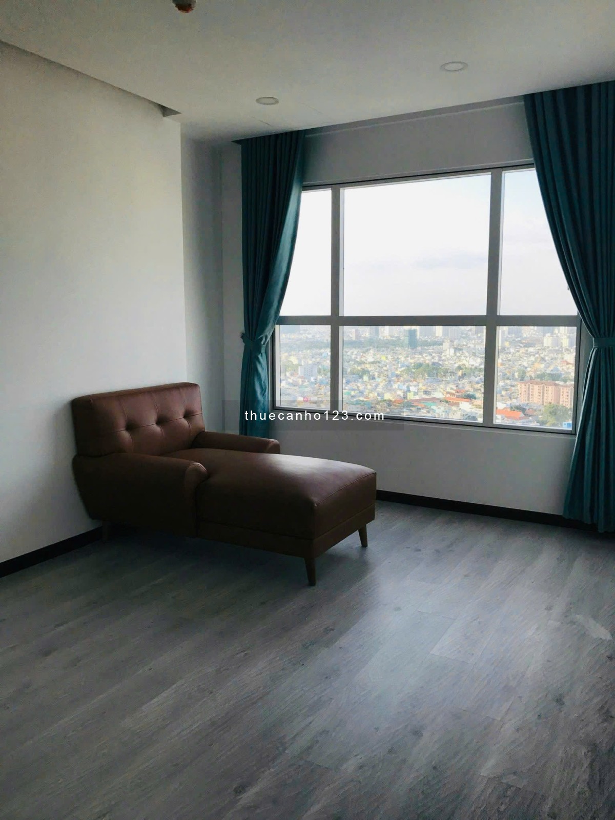  CHO THUÊ CĂN HỘ LUCKY PALACE – LP1 – 50 PHAN VĂN KHOẺ QUẬN 6 Diện tích rộng – 2PN, 2WC