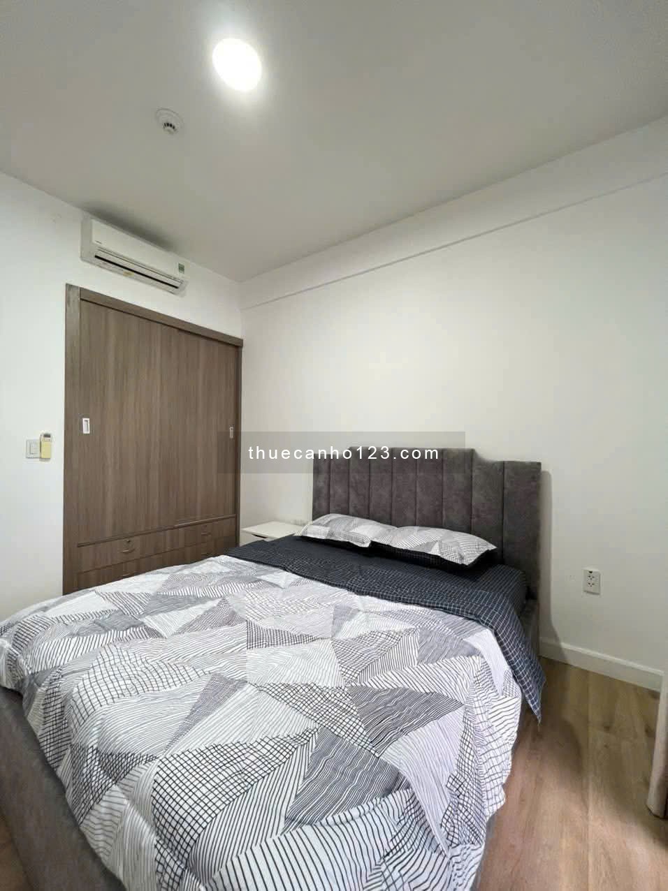 Chung cư Central, Phạm Văn Hai, TB: 52m2, full nội thất, 11triệu, 1p ngủ