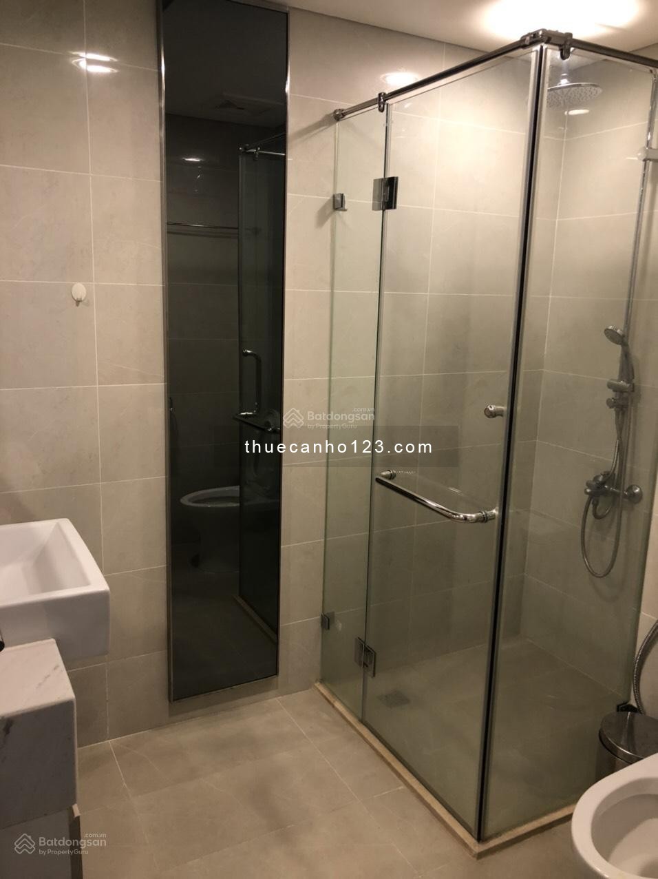 Cho thuê căn hộ chung cư The Artemis 80m² với 2PN và 2WC. Nội thất full xịn xò