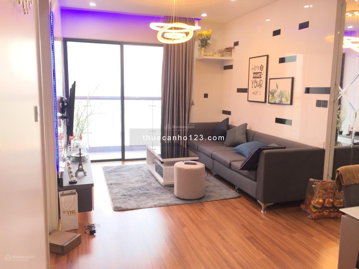 Cho thuê gấp căn hộ 2 ngủ chung cư 349 Vũ Tông Phan full đồ 11tr/tháng