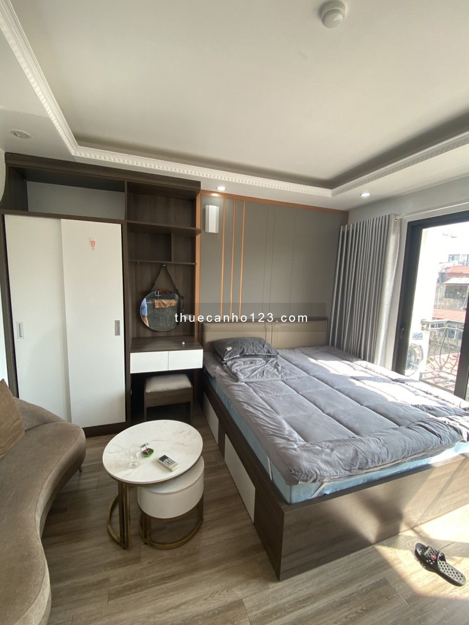 Cho thuê Căn hộ Apartment tại Ngõ 193 Phố Trích Sài, Tây Hồ. Ban công rộng View thoáng. Chỉ 7.5tr