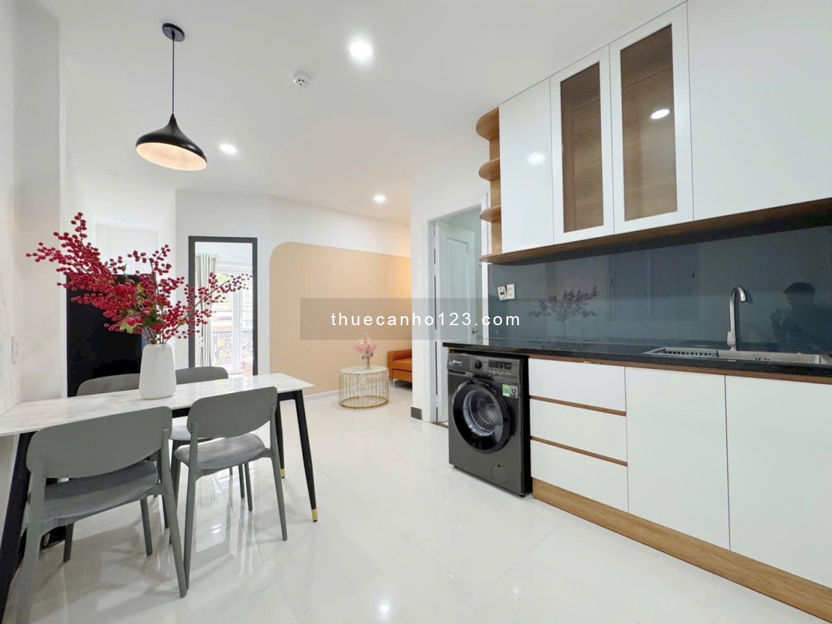 Căn hộ 1PN ban công 45m2 - tách bếp full nội thất ngay khu sầm uất Phan Xích Long giáp Quận 1 , 3