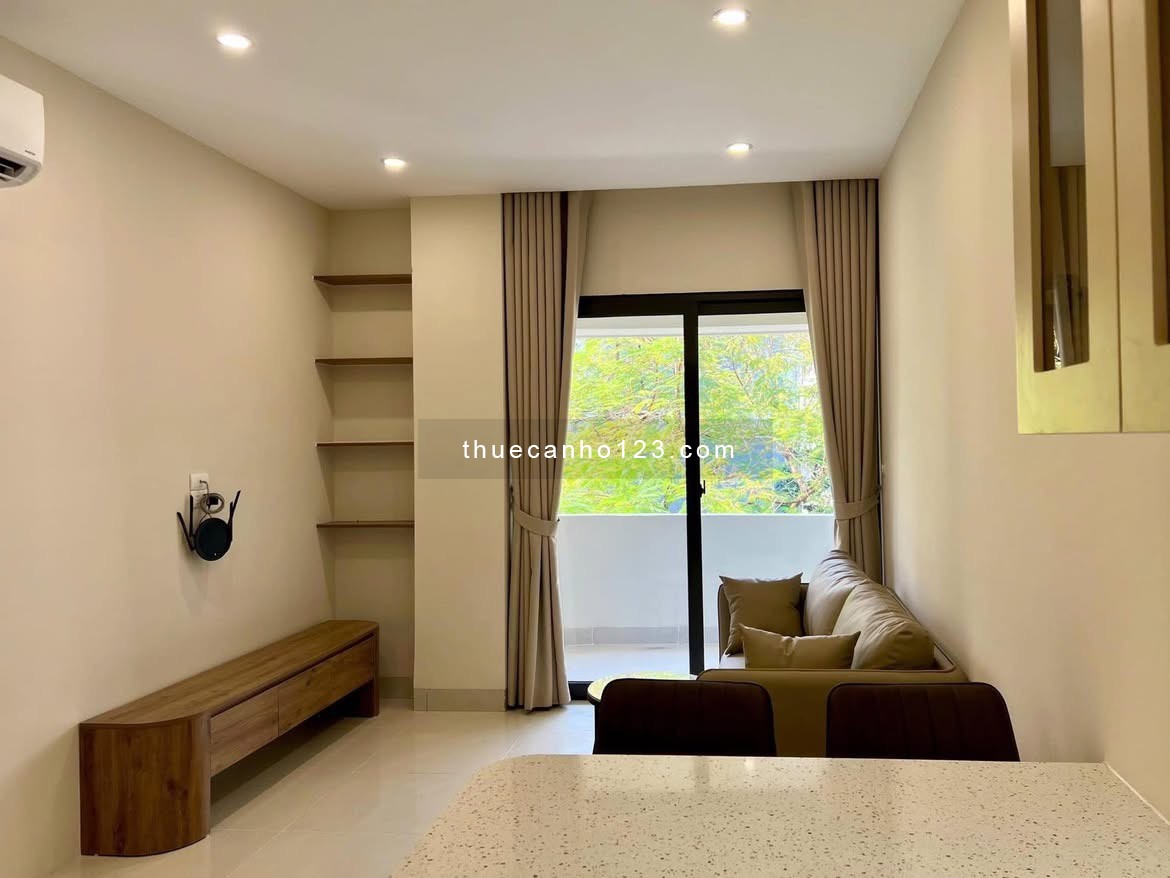 Cho thuê căn hộ Tân Bình 1PN gần Sân bay TSN, Etown, K300