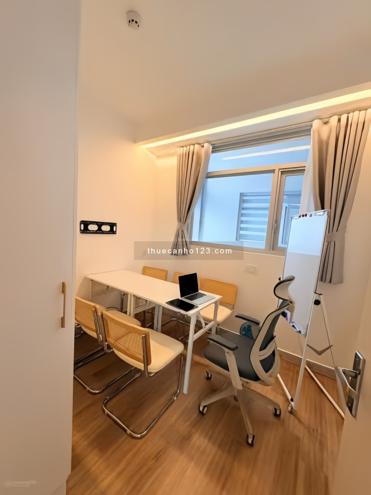 Căn hộ 3 phòng ngủ – Hồ bơi – Gym – Paris Hoàng Kim – An Khánh, Quận 2