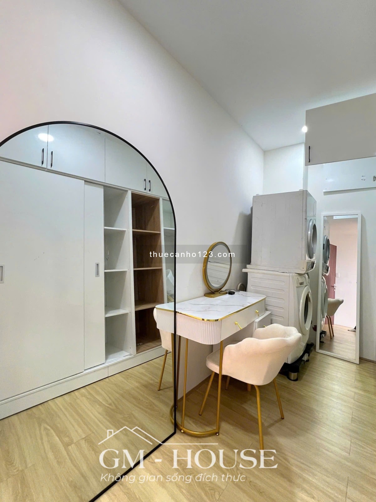 Cho Thuê Căn Hộ 1 Phòng Ngủ 70m² Full nội thất ngay D5, Quận Bình Thạnh | Ngã Tư Hàng Xanh