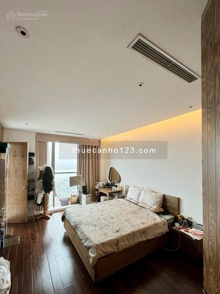 Cho thuê căn hộ Sun Grand City Ancora Residence 135m² 3PN – 2WC view sông hồng