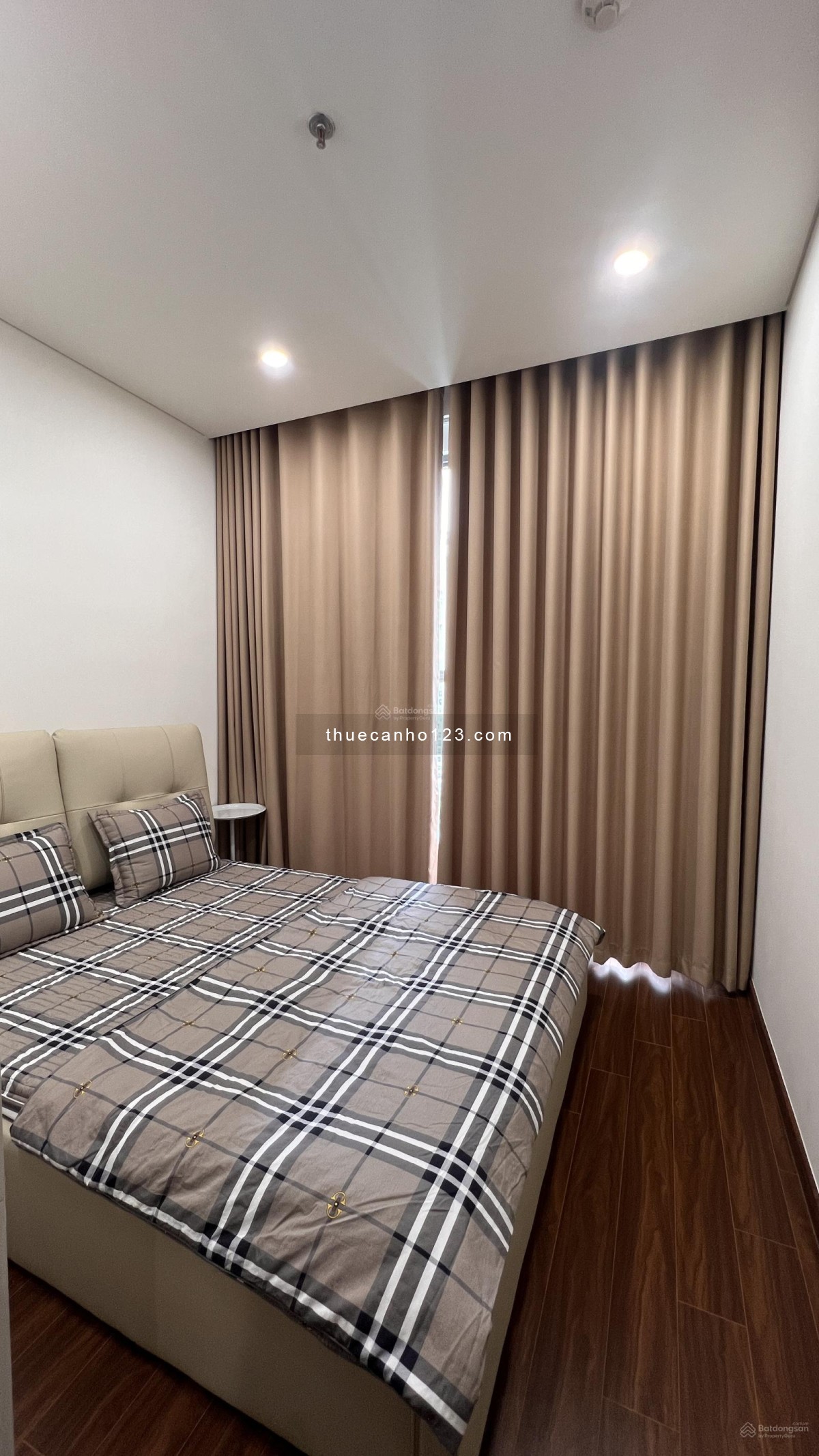 Chính chủ cho thuê căn hộ 1PN+, dt 45m2, full đồ