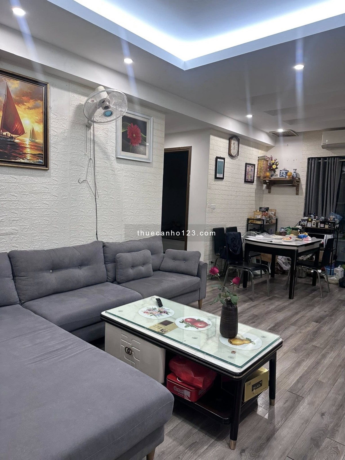 Cho thuê căn hộ Handiresco 31 Lê Văn Lương 2 ngủ, cuối tháng nhận nhà