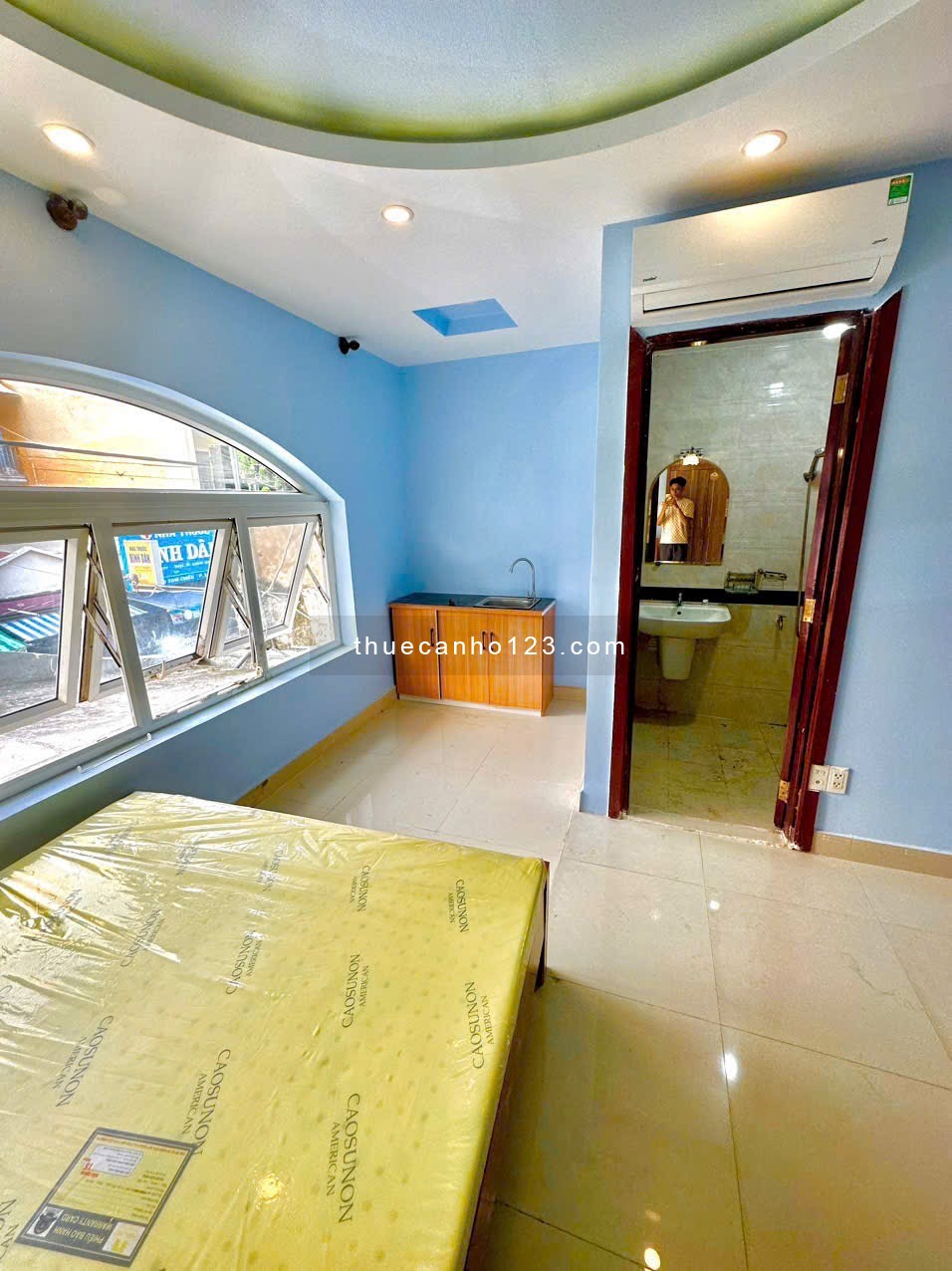 Cho thuê căn hộ Studio Cửa sổ thoáng Q4 gần chợ 200, nhà thờ Xóm Chiếu, ĐH Luật, ĐH Nguyễn Tất Thành