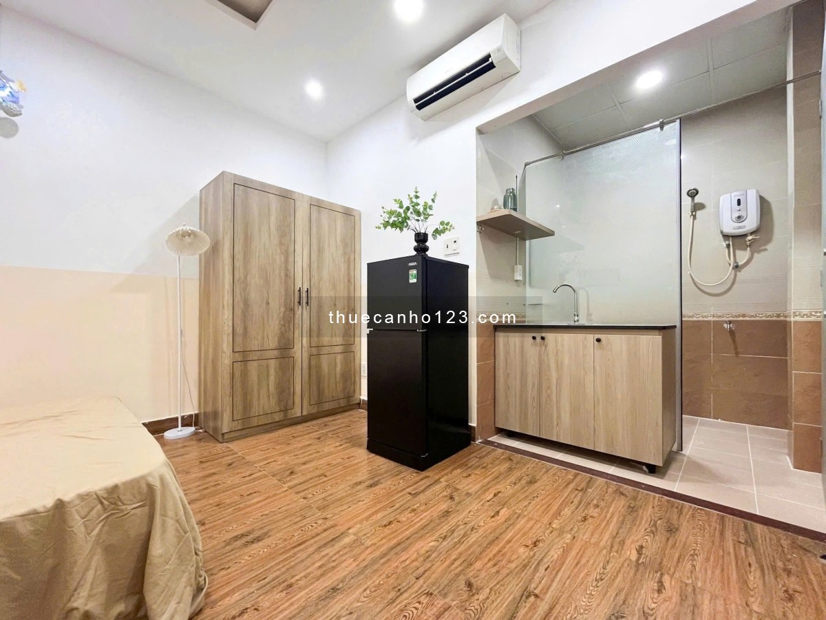 Căn hộ Studio full nội thất – Có ban công – Đường C18, Tân Bình – Gần E-Town & sân bay TSN