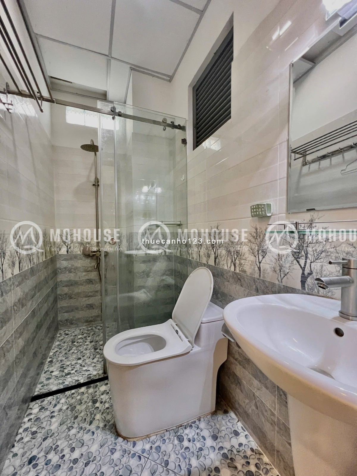 Cho thuê căn hộ 1PN ban công – Ngay sân bay Tân Sơn Nhất