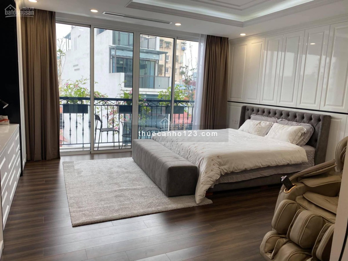 Cho thuê quỹ căn 2 PN giá từ 28tr/tháng tại chung cư Hoàng Thành Tower