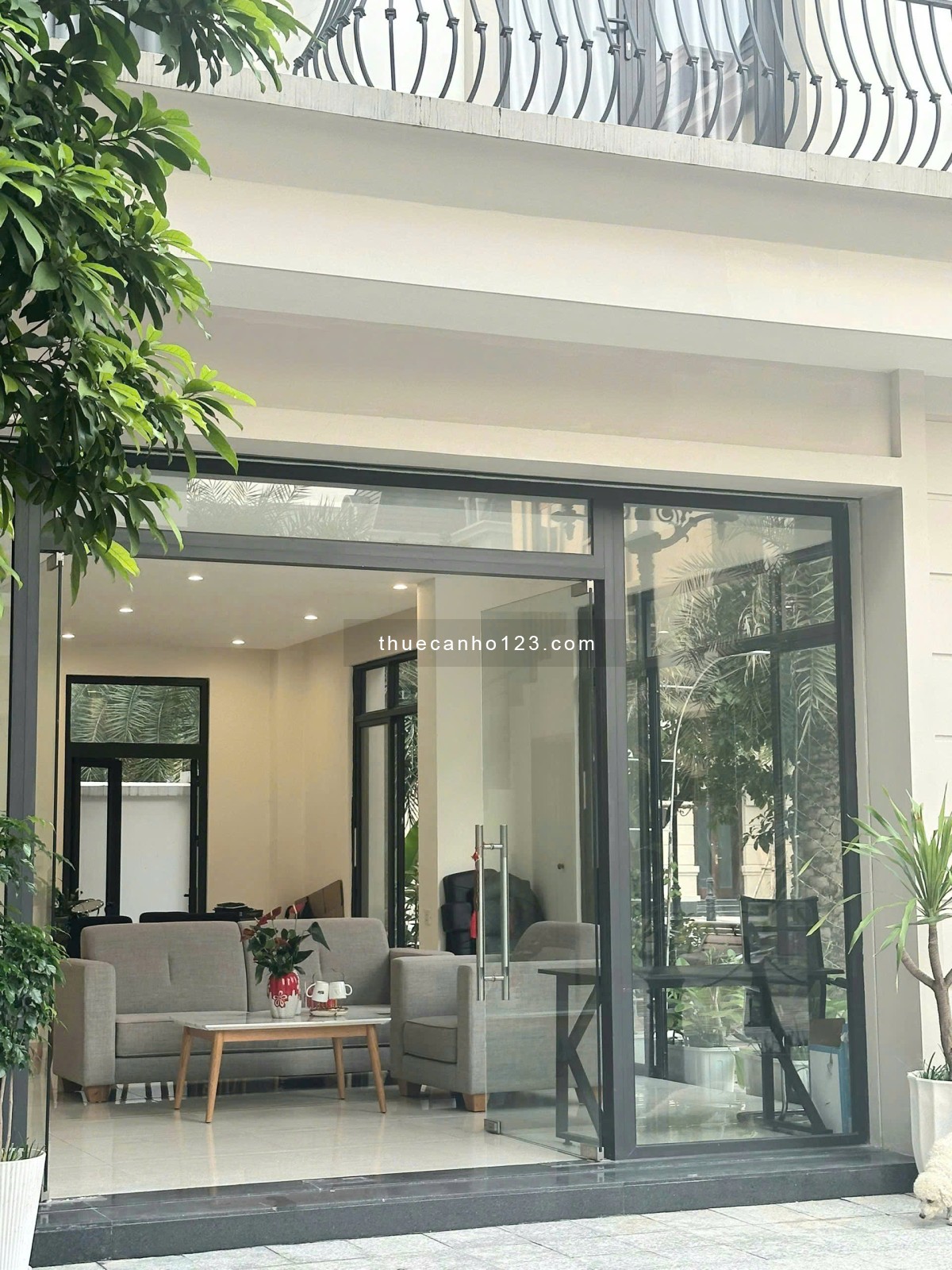 Chính chủ Cho thuê shop kinh doanh, mặt bằng văn phòng Vin2 Ocean Park 2 chỉ 4tr/th bp