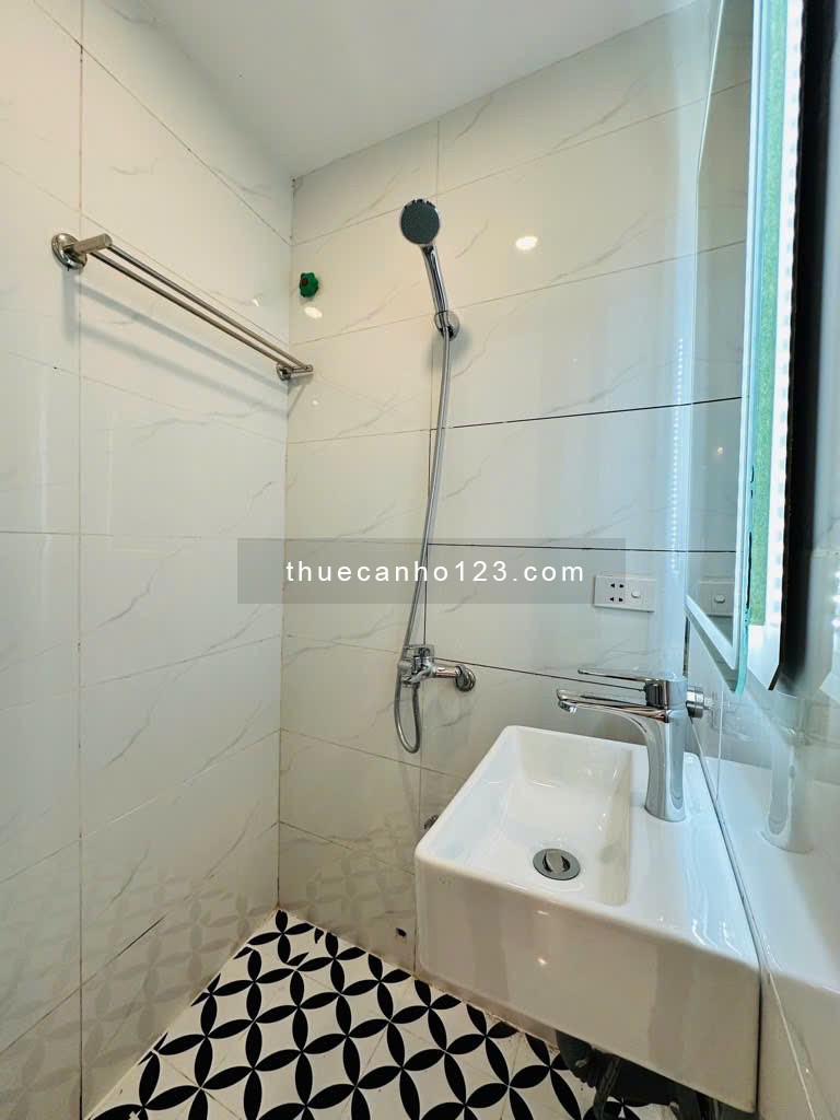 Cho thuê căn hộ tập thể 3 ngủ 2WC tại Quỳnh Mai, Hai Bà Trưng