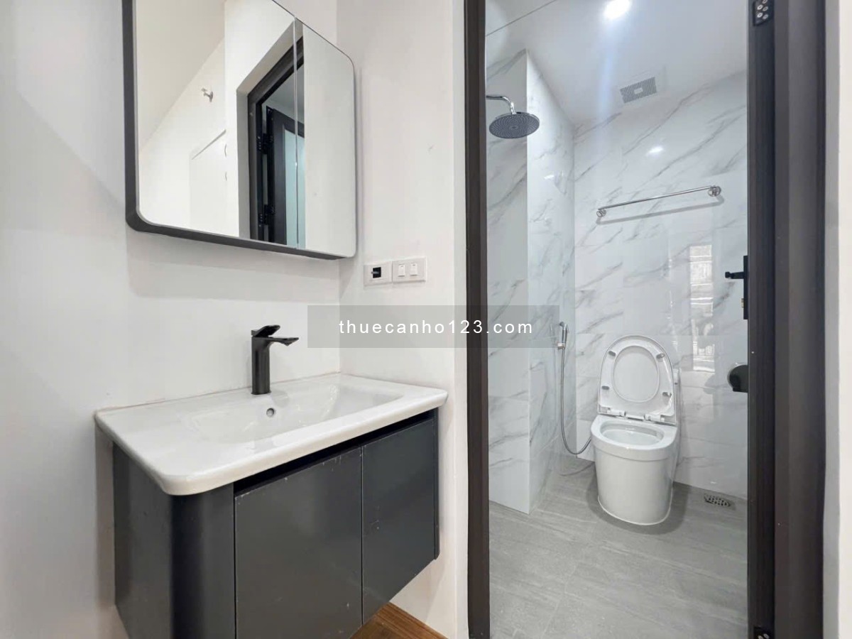 Cho thuê căn hộ có ban công, phòng thoáng mát, nội thất như hình