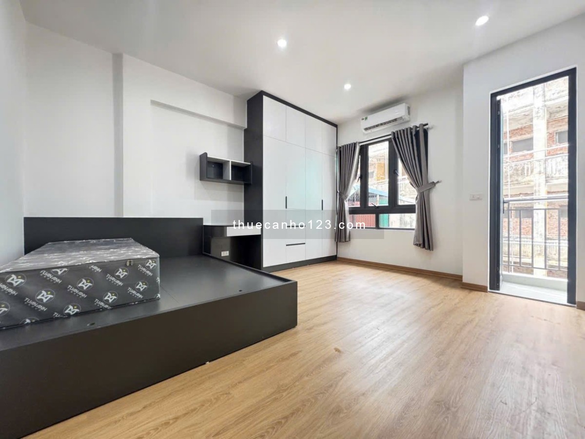 Cho thuê căn hộ có ban công, phòng thoáng mát, nội thất như hình