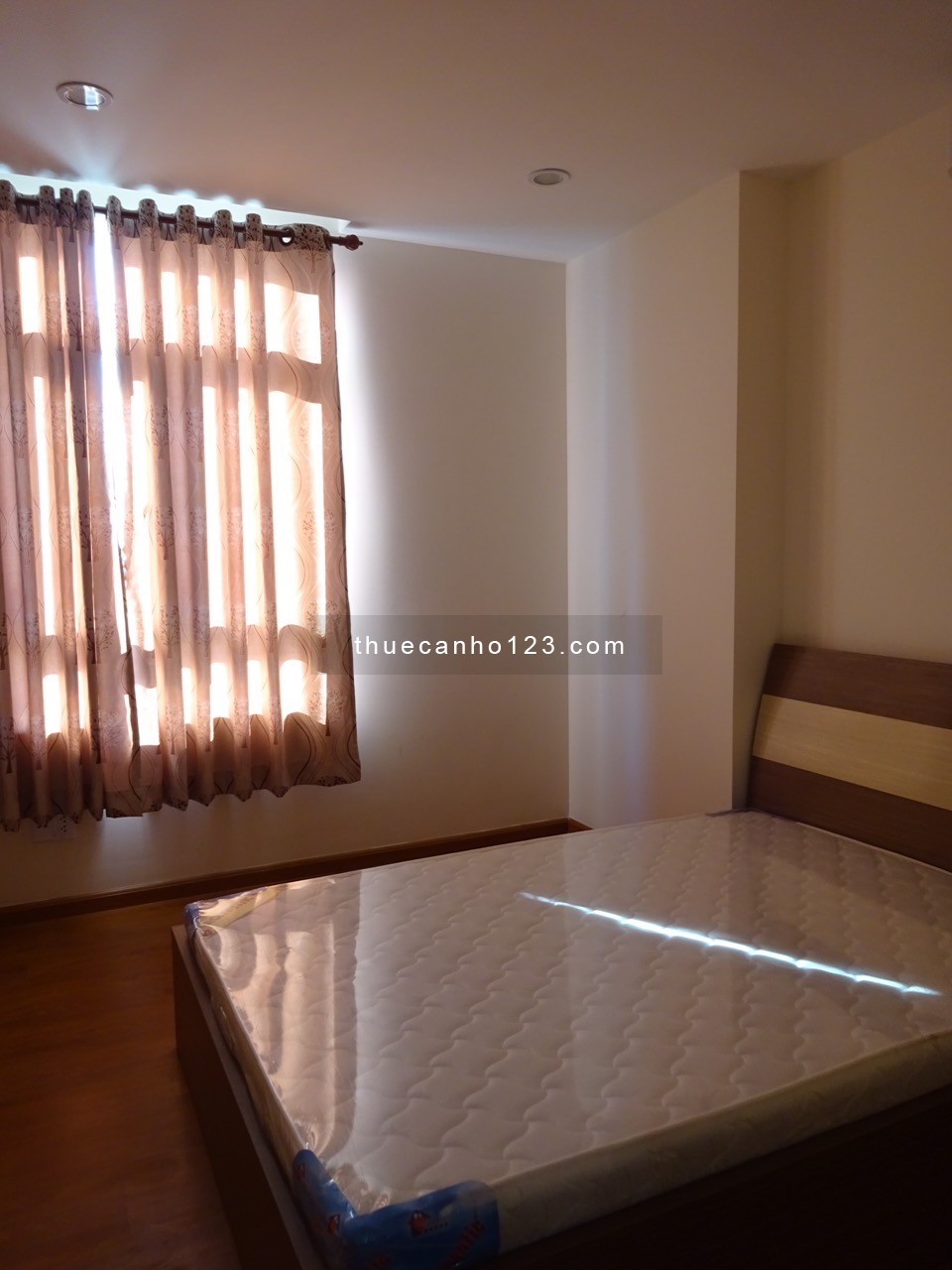 Cho thuê căn hộ Him Lam Riverside Quận 7, 70m, 2pn, 1wc, có nội thất, 11.5 triệu, LH: 0917 492 608