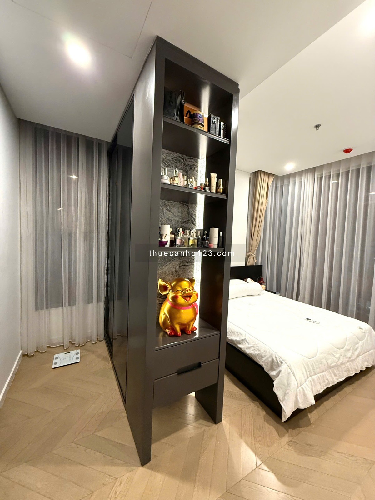 Chỉ 37 triệu, sống sang tại 2 Phòng ngủ 76m2, nội thất hiện đại. Dọn vào ngay tại Lumiere Riverside