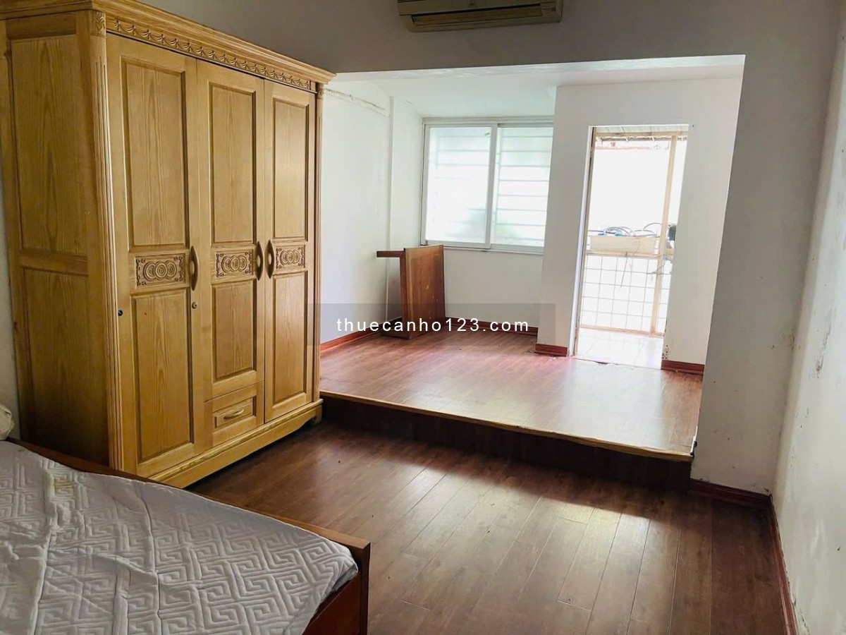 Căn hộ tập thể tại ngõ 51 Cảm Hội cho thuê  70m², 2 phòng ngủ – 1 WC