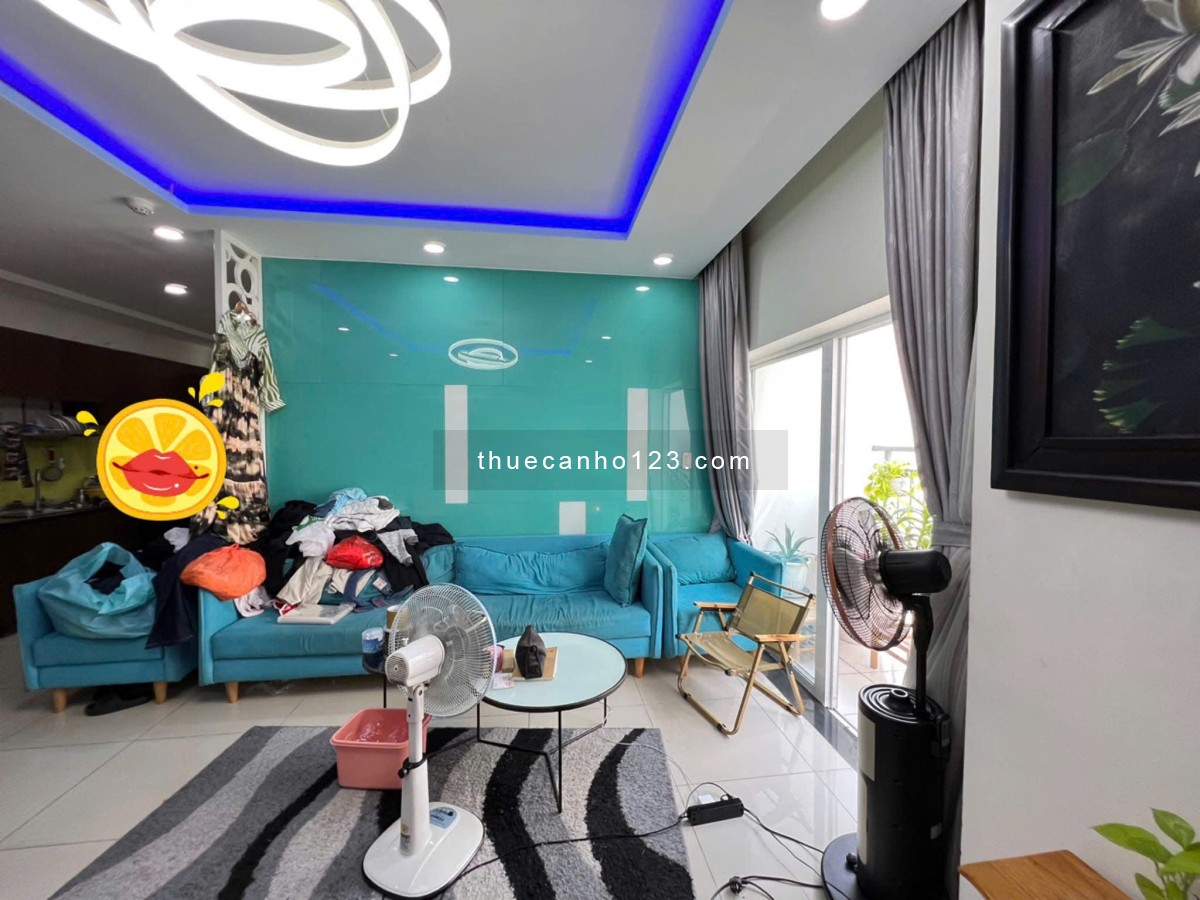 Căn Góc, chung cư Oriental, Âu Cơ, TP: 3p ngủ, 117m2, đầy đủ NT, 15tr5/th.