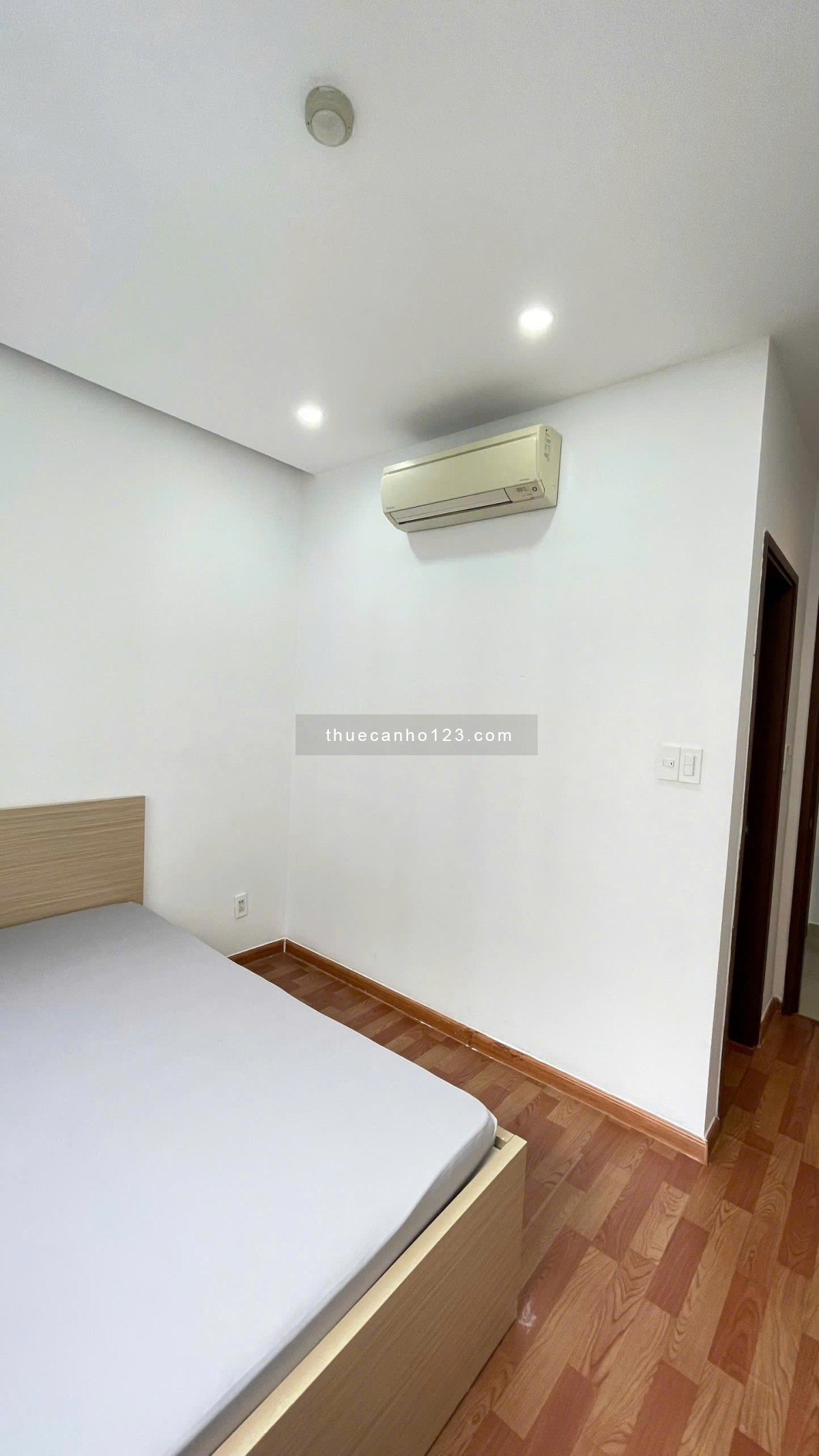 Tìm khách thuê dài hạn, Khu Ruby Celadon City, Sát AEon Mall Tân Phú, 2pn 2wc Full NT như hình