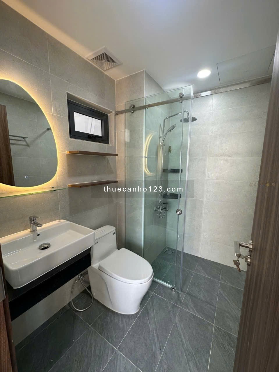 CCCC Flemington, Lê Đại Hành, Q11: 120, 2p ngủ, NT mới, 22triệu