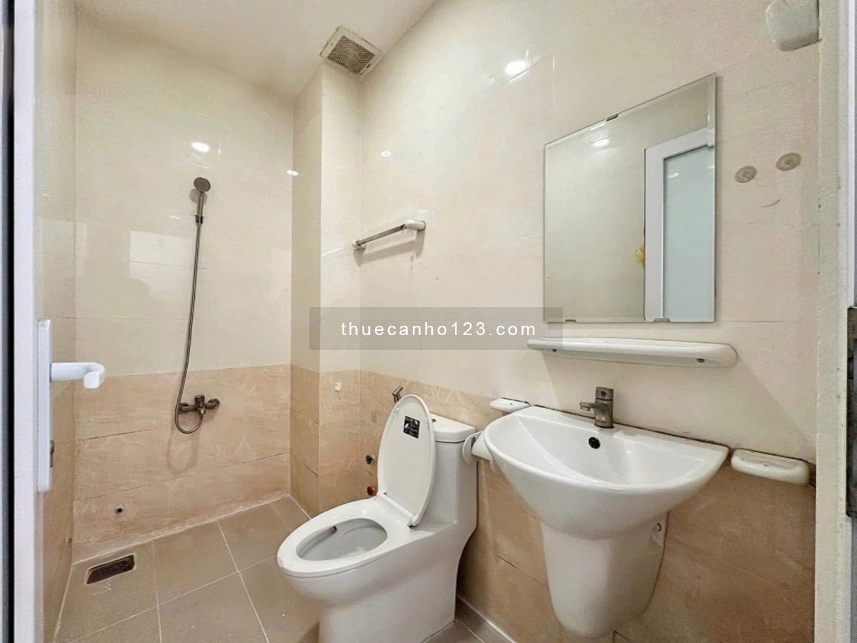 Cho Thuê Căn Hộ 1 Phòng Ngủ Ban Công 50m2 Full Nội Thất Máy Giặt Gần Chợ Hoàng Hoa Thám Tân Bình