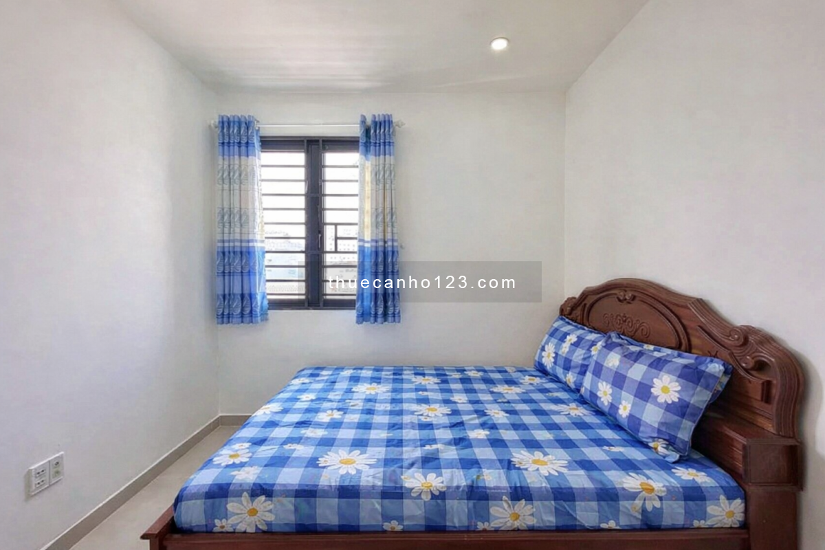 Cho Thuê Căn Hộ 1 Phòng Ngủ Ban Công 50m2 Full Nội Thất Máy Giặt Gần Chợ Hoàng Hoa Thám Tân Bình