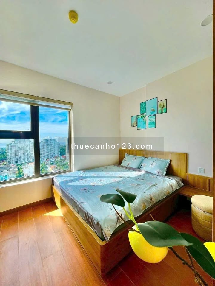 Cho thuê Căn Hộ Cao Cấp 72m2 - 2 Phòng Ngủ + 2wc đẹp mới tại Vung Tau Center Point