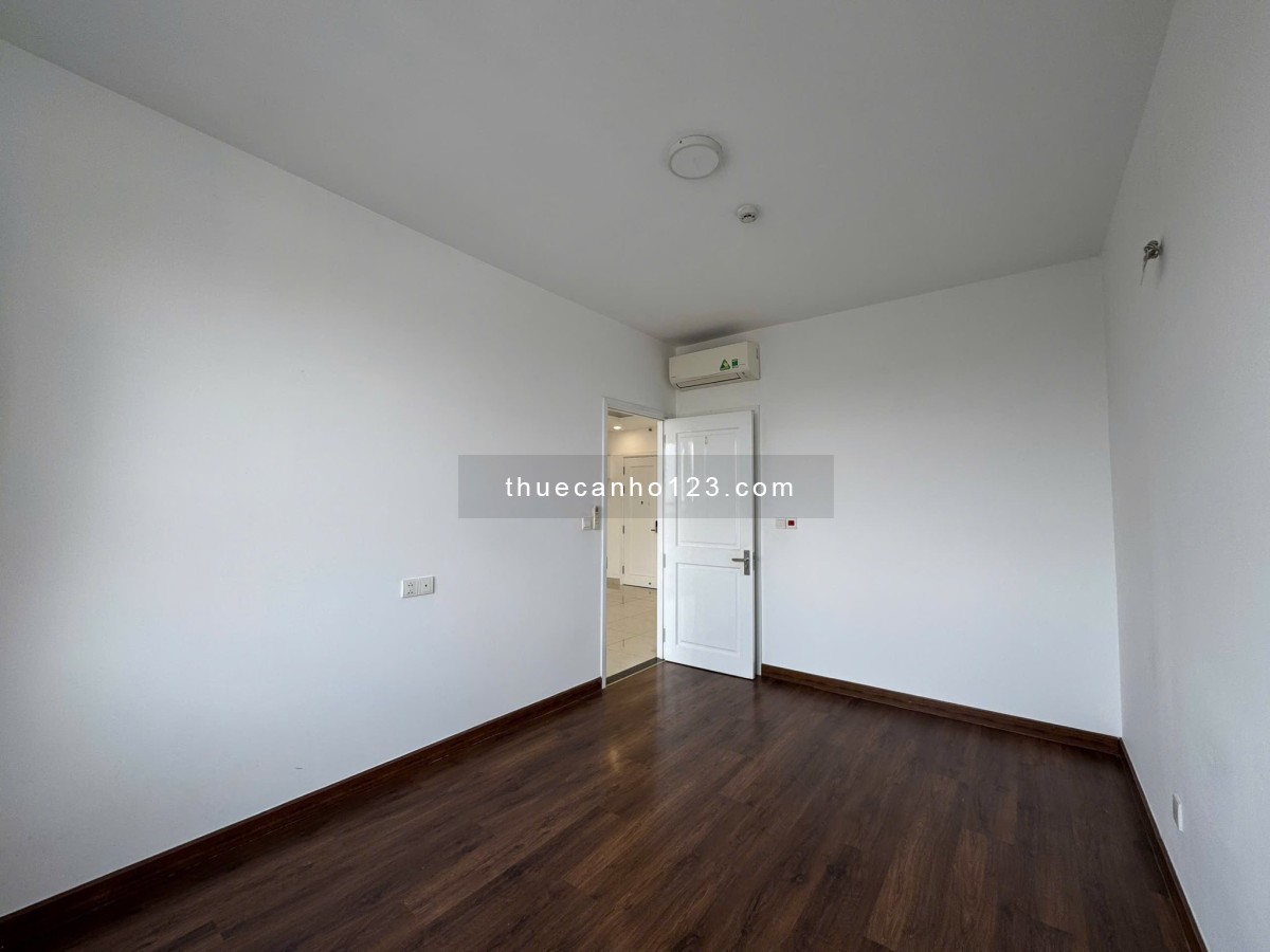 Căn hộ cao cấp 2p ngủ chung cư Bàu Cát giá 12tr/th