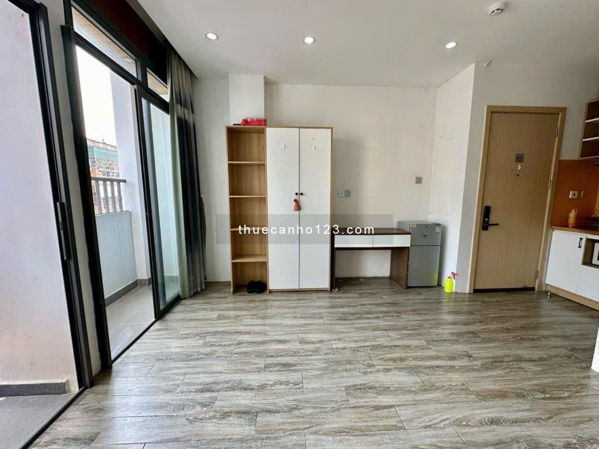 Cho thuê căn hộ Studio Ban công Q4 gần ĐH Luật, ĐH Nguyễn Tất Thành, cầu Khánh Hội, cầu Calmette